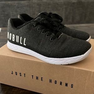 NoBull Project black heather trainers size 8 women’s, 6.5 mens, fairly used